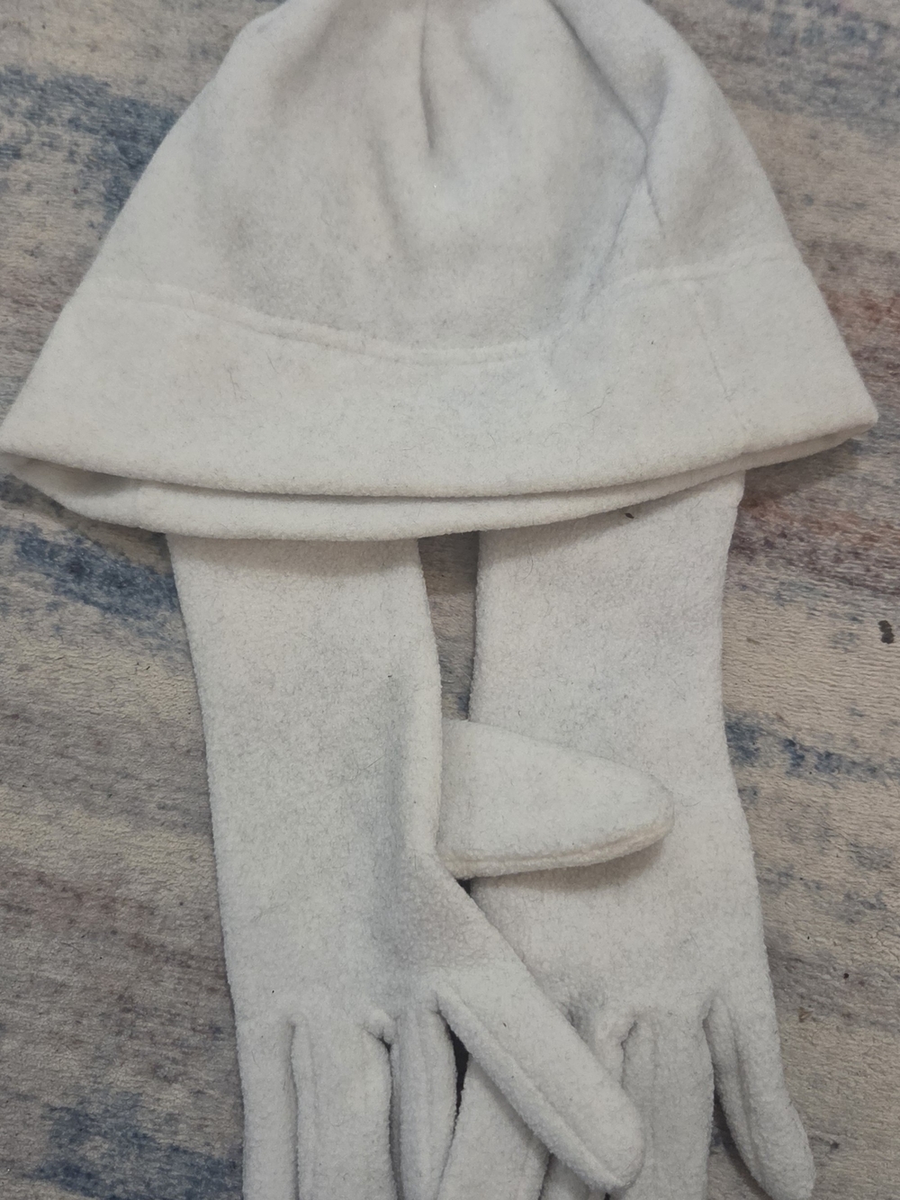 *Soft Winter Hat and Gloves Set - Cream